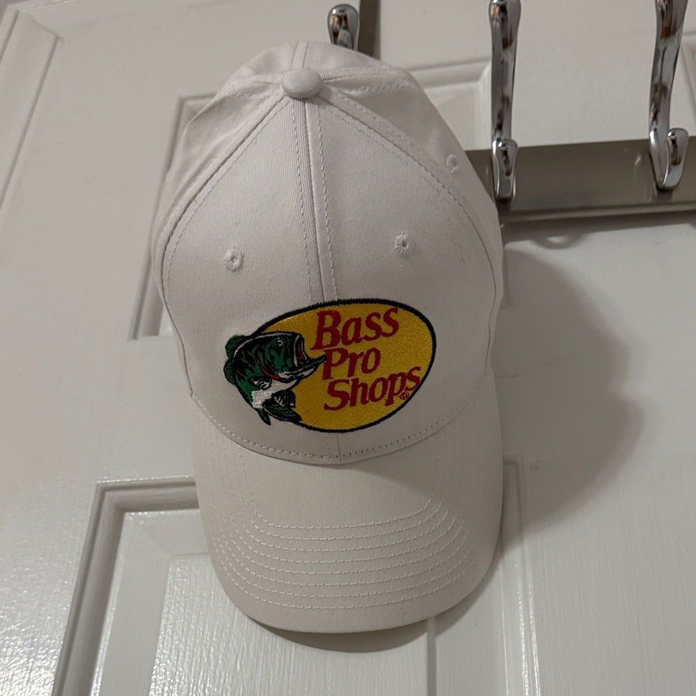 Bass Pro Shops Cream Hat with Logo